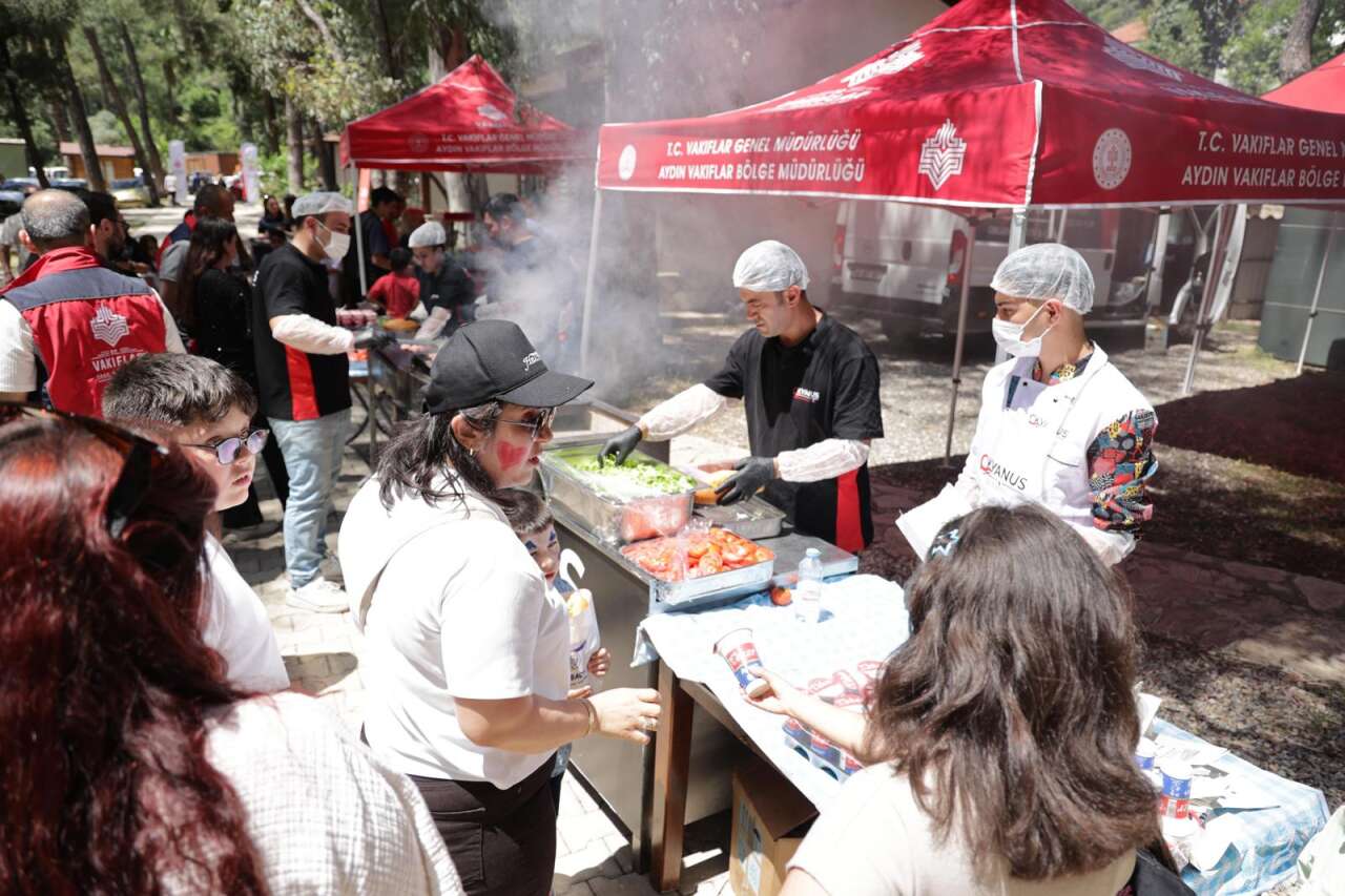 Vakıf Haftası ve Aile Haftası Kapsamında Akyaka’da Piknik Etkinliği Düzenlendi 5